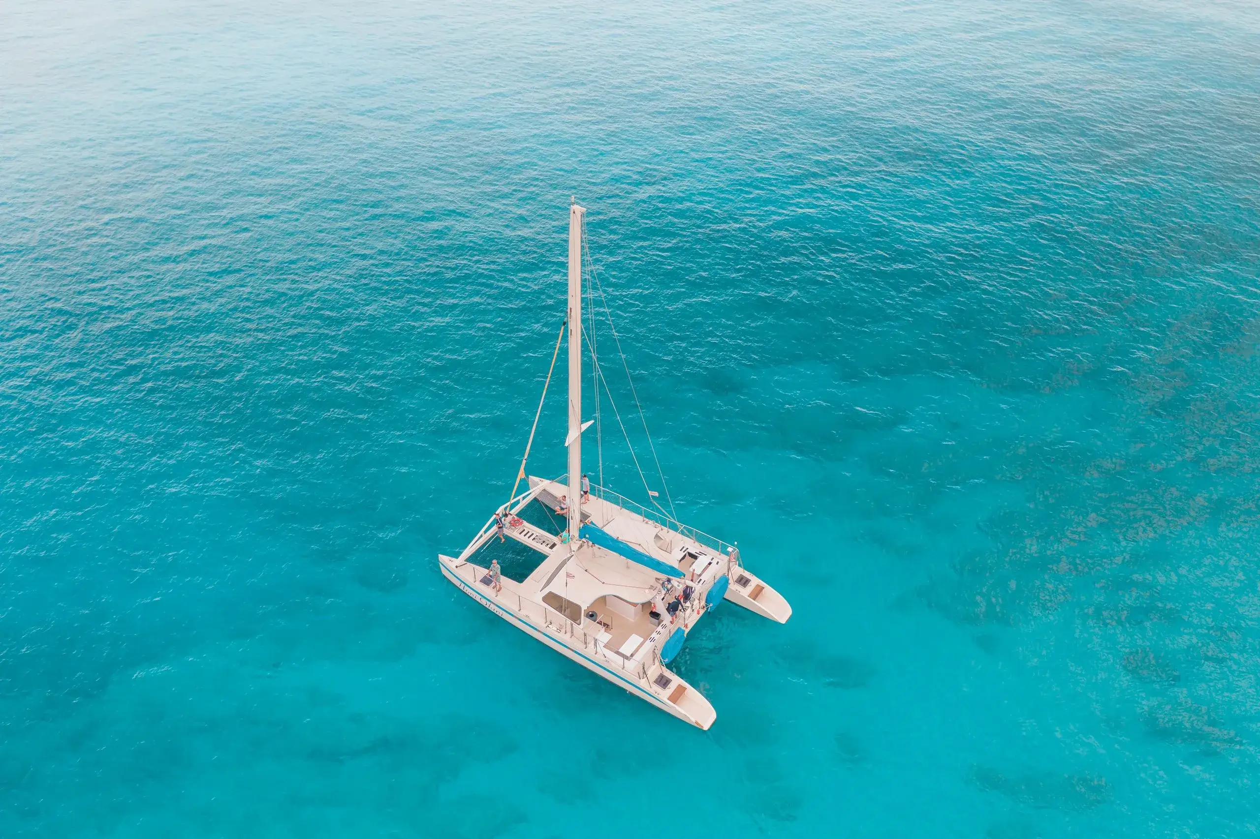 Catamaran Circumnavigation & Snorkel