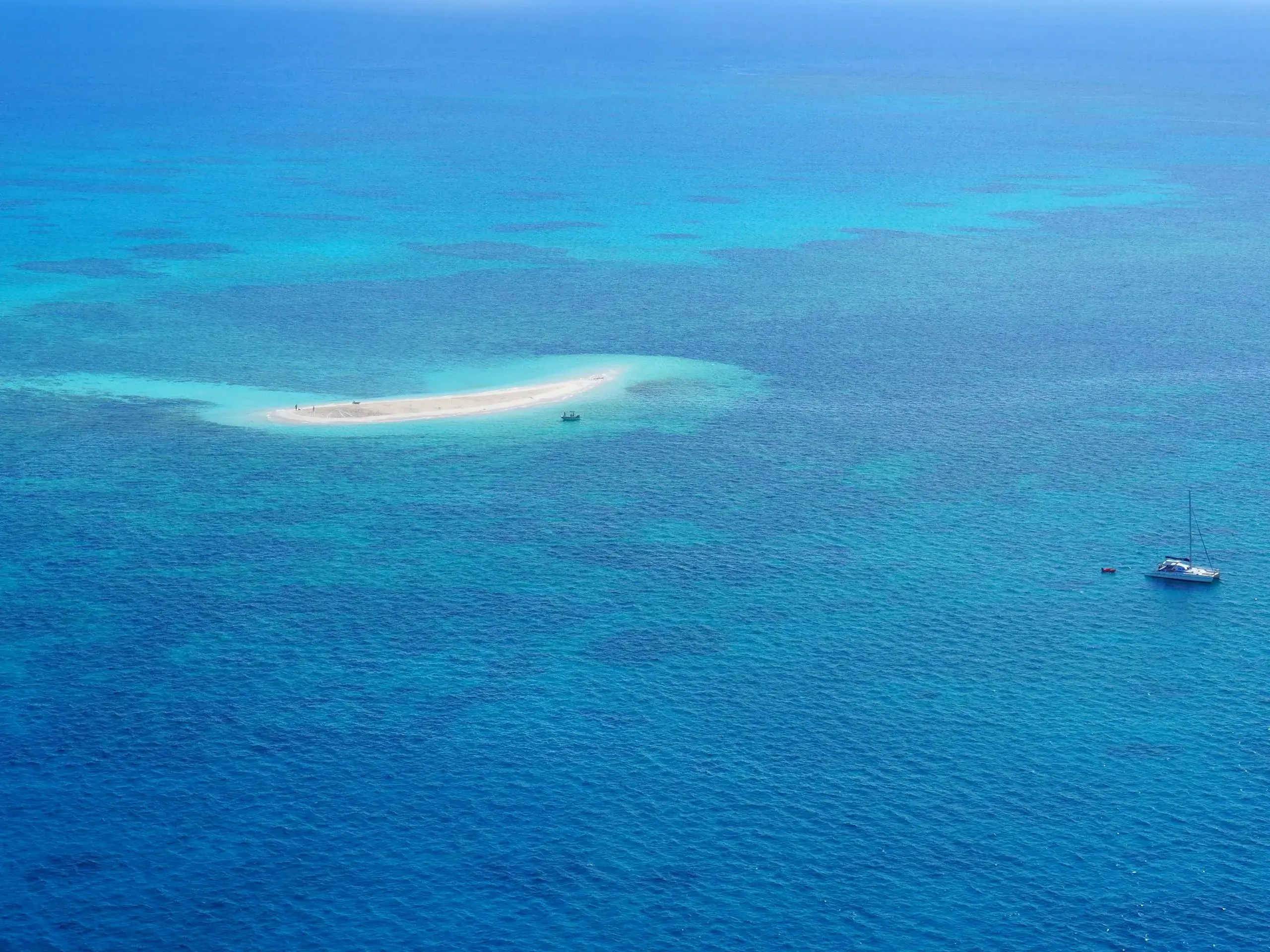 Great Blue Hole Flightseeing & Snorkel
