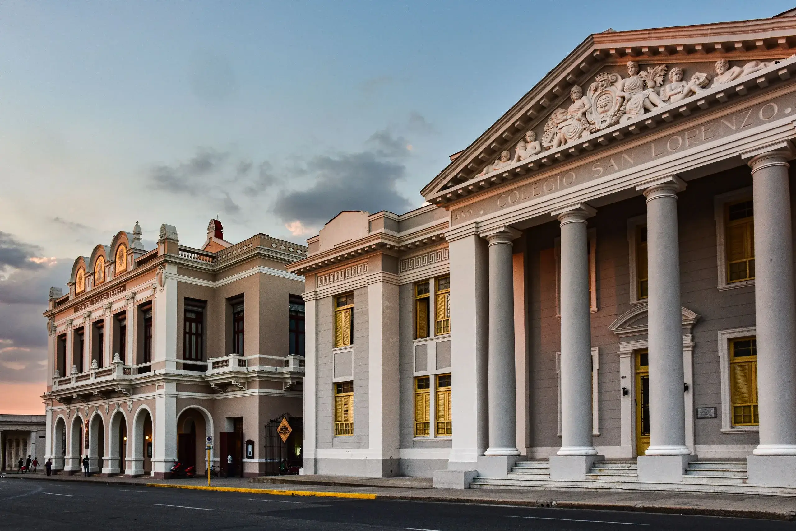 Cienfuegos Colonial City Tour