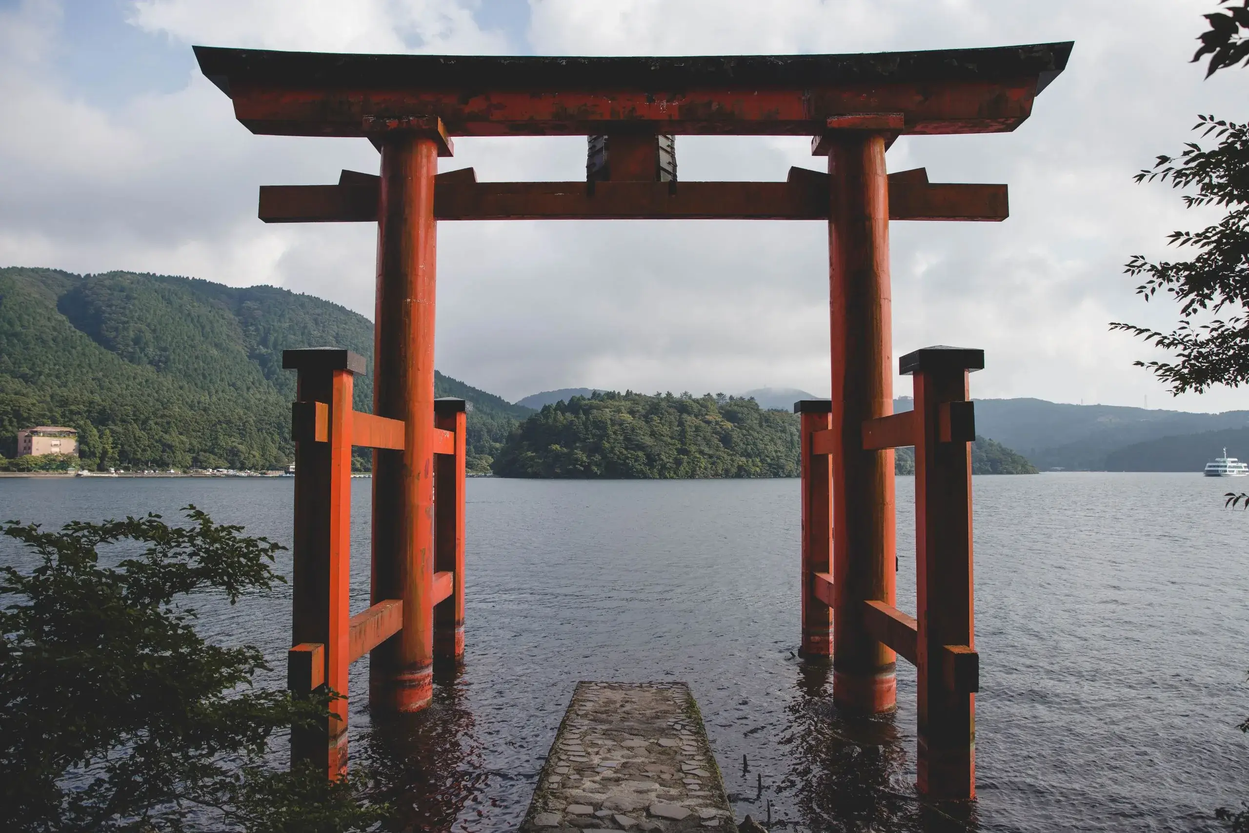 Lake Ashi & Hakone Shrine