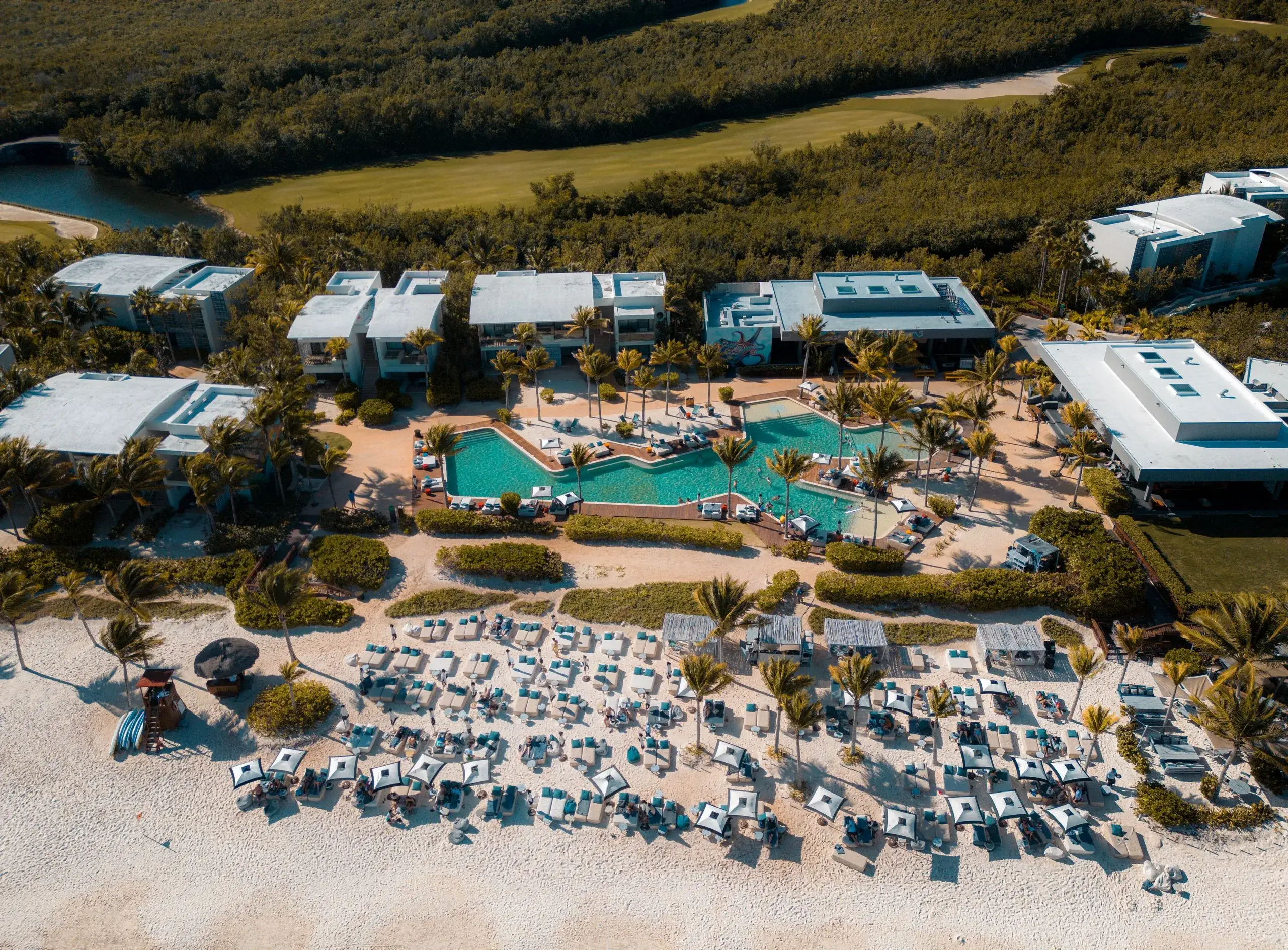 Cinquième Avenue et clubs de plage