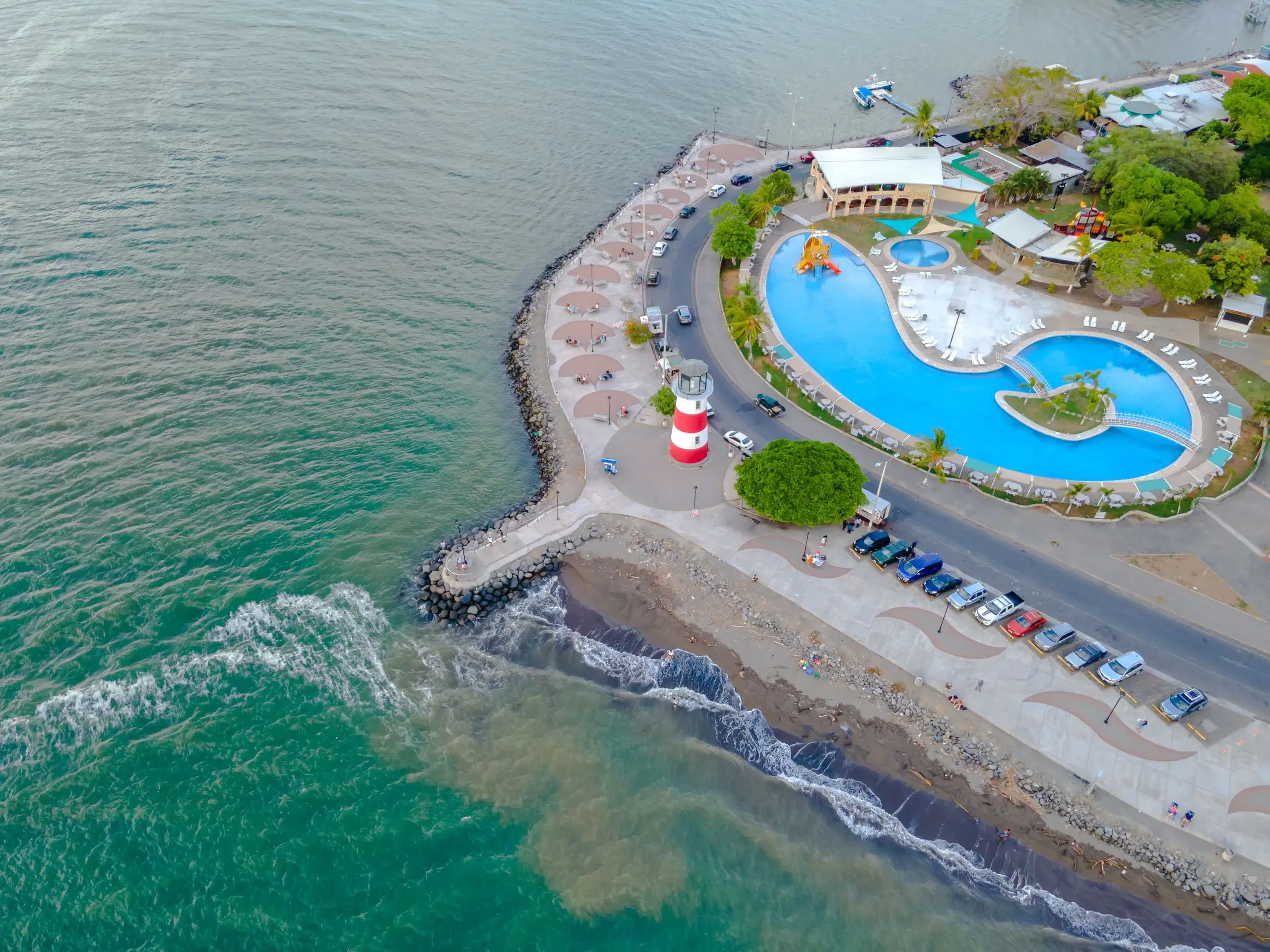 Malecón & Puerto Salvador Allende
