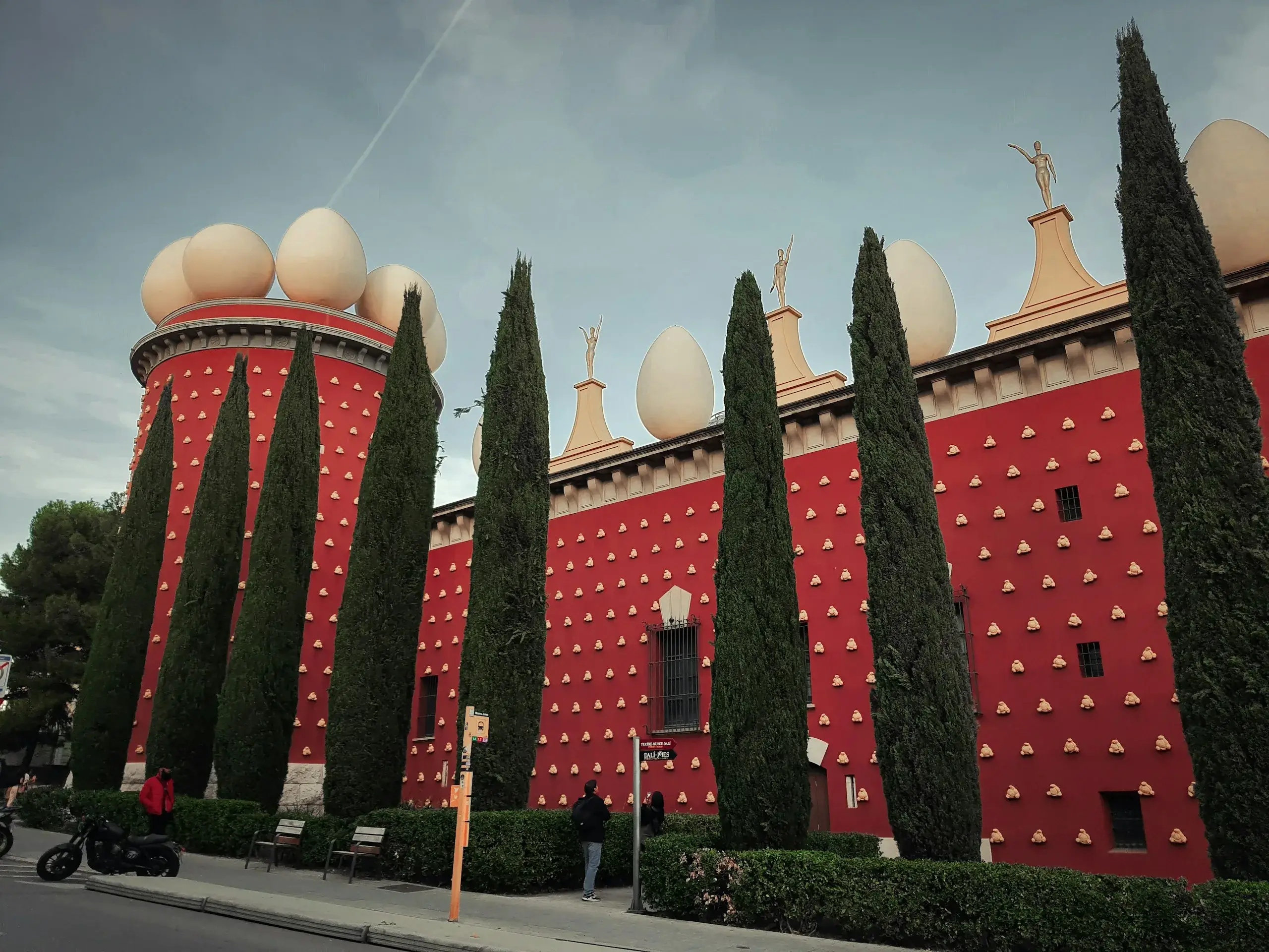 Figueres & the Dalí Theatre-Museum