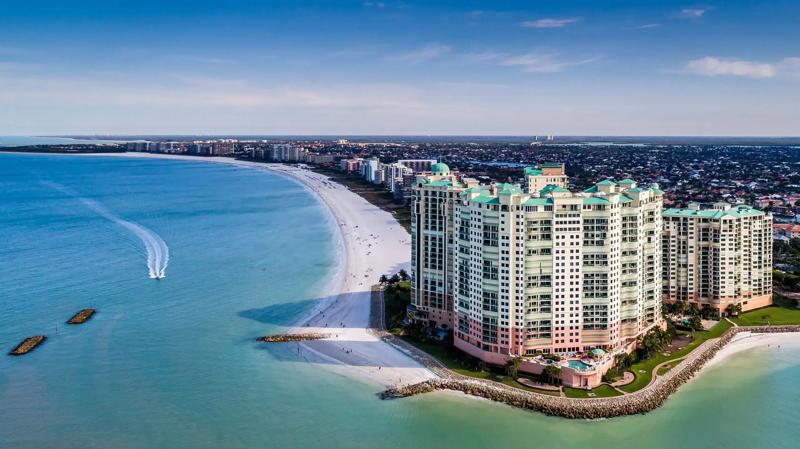 Fifth Avenue South, Naples